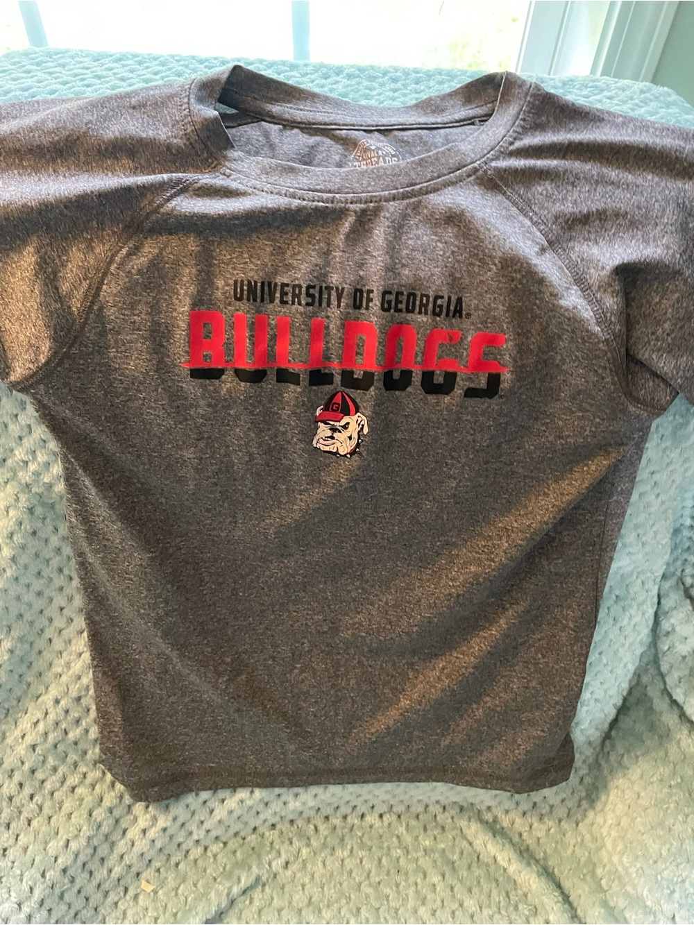 Georgia Bulldogs football  Kids Gray Tee with Red Logo sz 8/10